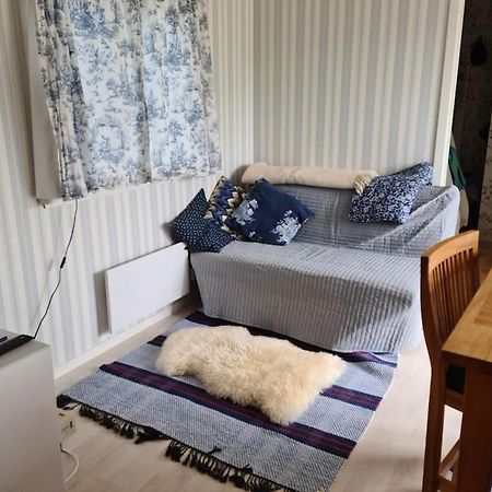 Foertjusande Gaesthus Med Parkering Fjällbacka 외부 사진